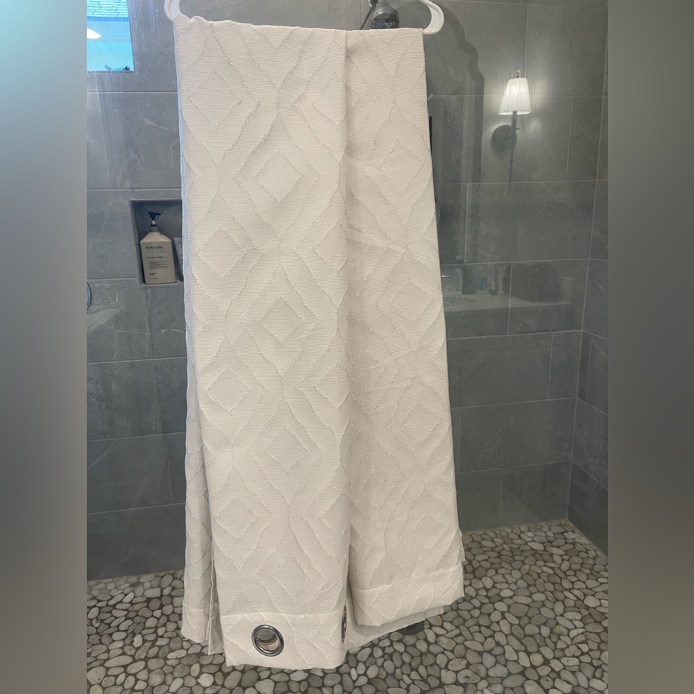 4 Drapes 84x36 off white